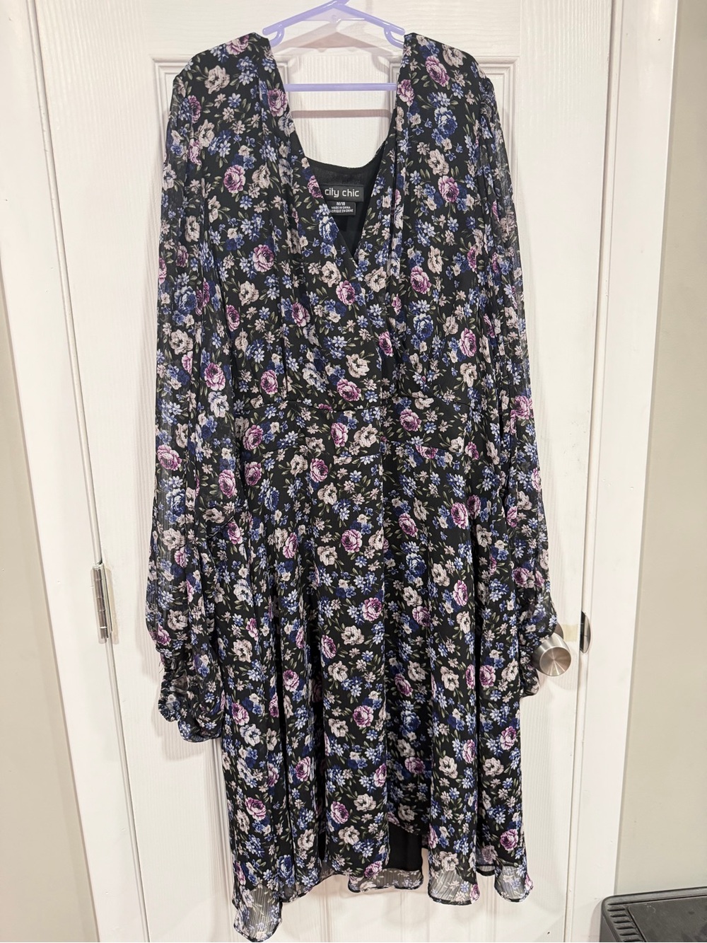 City Chic Womens' Black Floral Long-Sleeve Dress